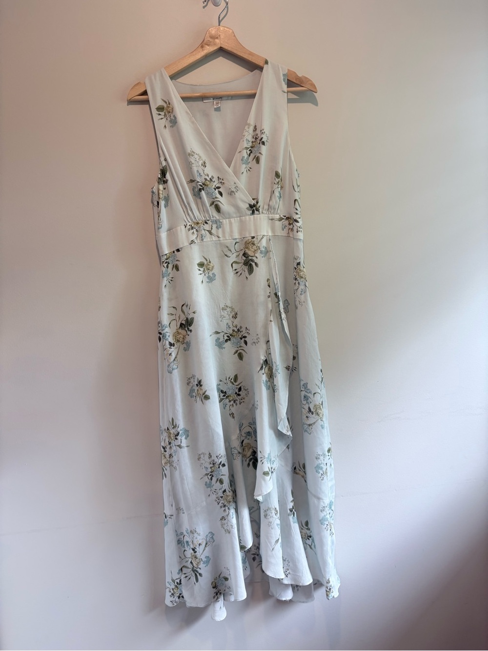 NWOT Ever New Floral Midi Dress - Picture 2 of 3